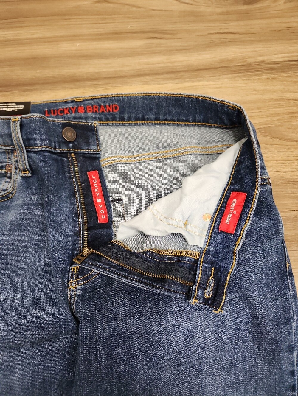 Mens Lucky Brand 410 Athletic Straight Jeans 32x30 Mid Rise Stretch Denim NWT - Picture 7 of 9